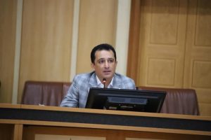 جهانگیری: سلمان زارع برای ارتقای لاهیجان به فرمانداری ویژه تلاش کند